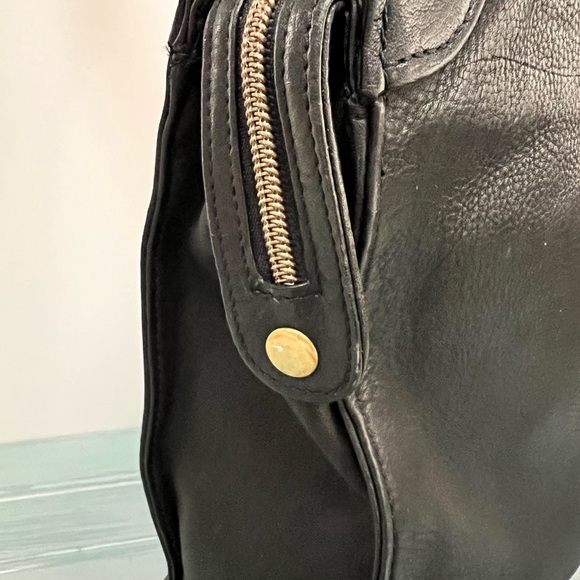 Vintage Fossil Black Saddle Leather Bag - Picture 8 of 14